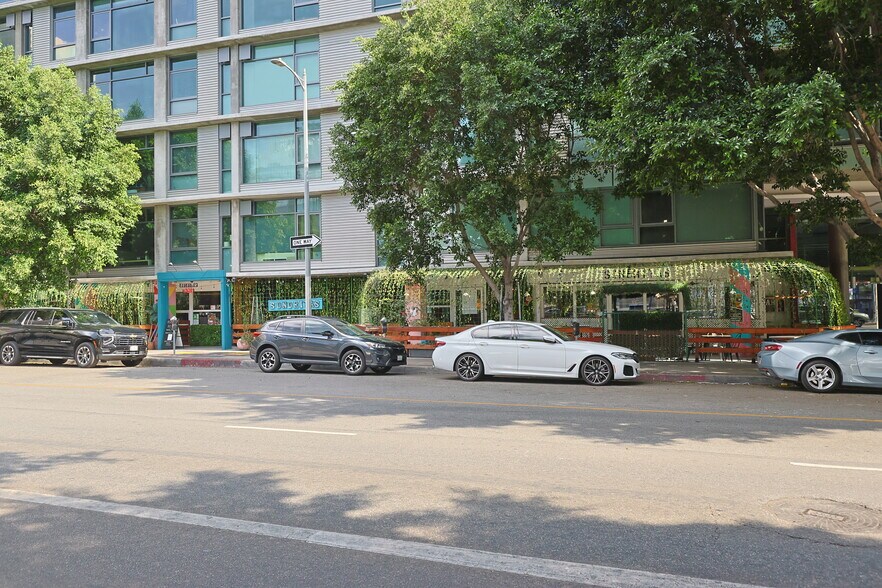 More Photos Of 1050 S Flower St, Los Angeles Apartments For Lease