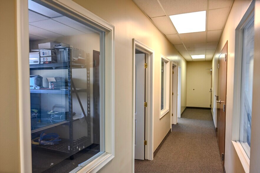 More Photos Of 480 S Geneva Rd, Vineyard Industrial For Lease