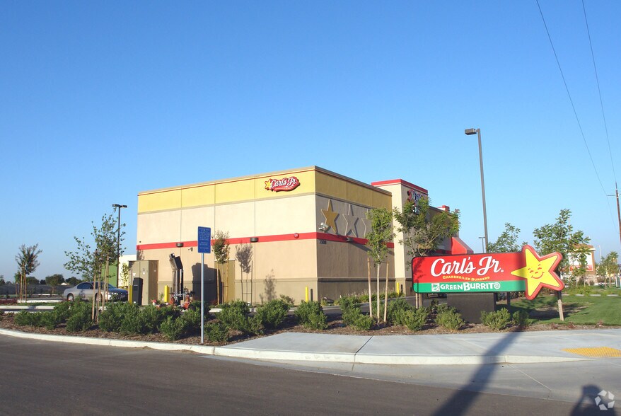 Primary Photo Of 1308 Highway 46, Wasco Fast Food For Lease