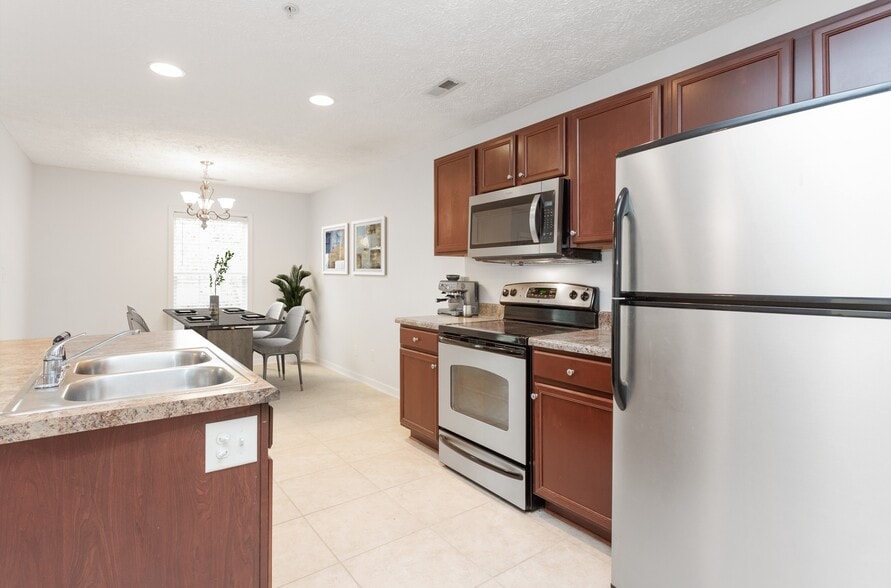 More Photos Of 2737 Kentberry Ave, Fayetteville Apartments For Sale