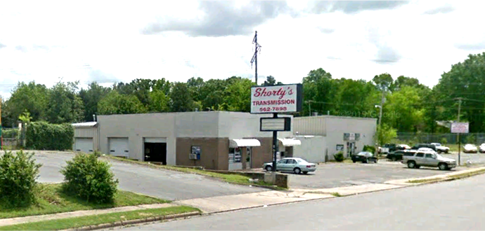 Primary Photo Of 6521 Lancaster Rd, Little Rock Auto Repair For Sale