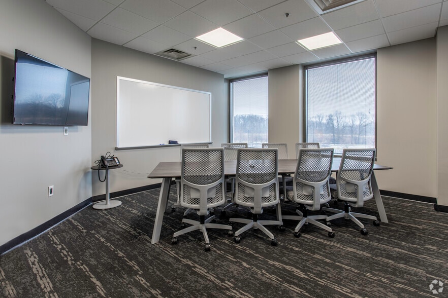 More Photos Of 3 Easton Oval, Columbus Office For Sale