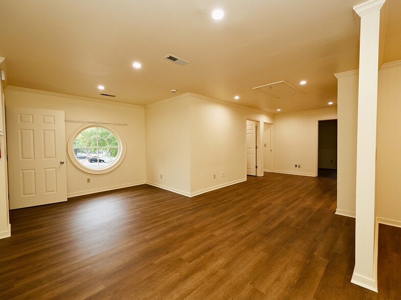 More Photos Of 505 Faulconer Dr, Charlottesville Office For Sale