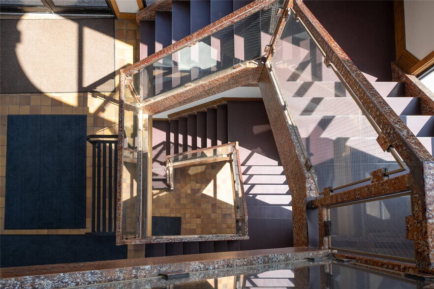 More Photos Of 100 2nd St E, Whitefish Office Residential For Lease