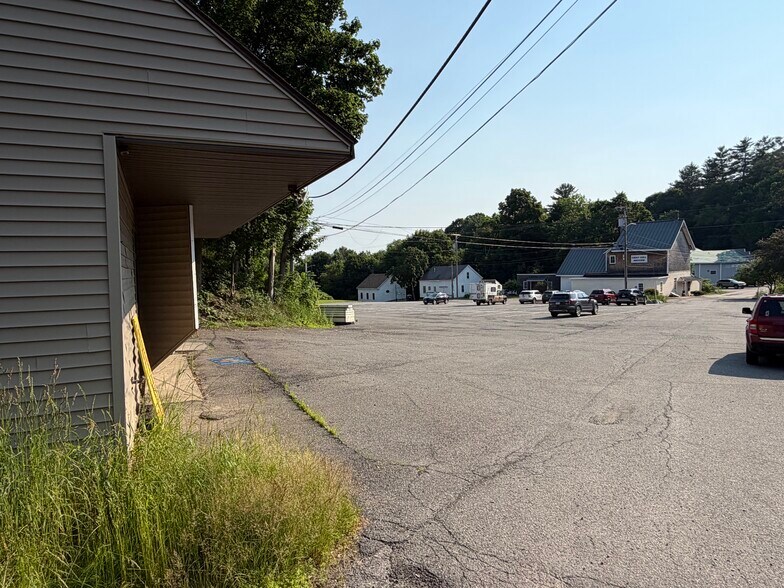 More Photos Of 23 Spring St, Dexter Office For Sale