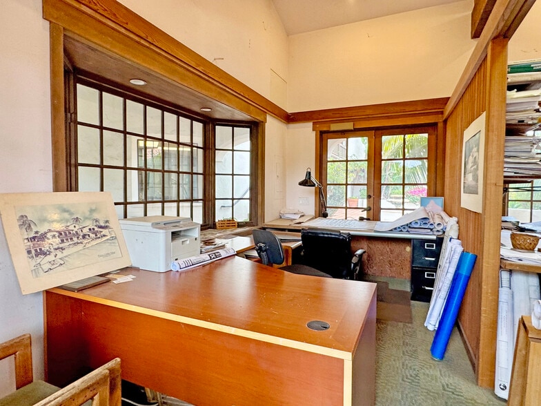 More Photos Of 1525 State St, Santa Barbara Office For Sale