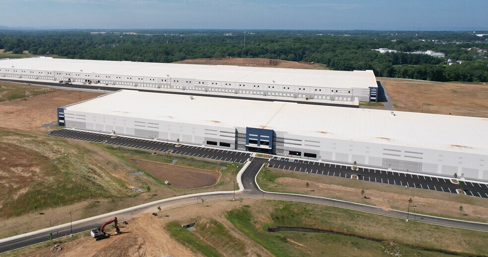 More Photos Of 210 Breaker Dr, Hagerstown Unknown For Lease