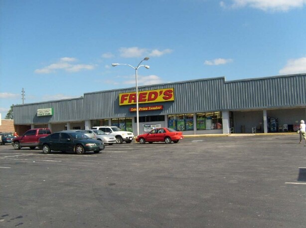 More Photos Of 907 E Main St, Westminster General Retail For Lease