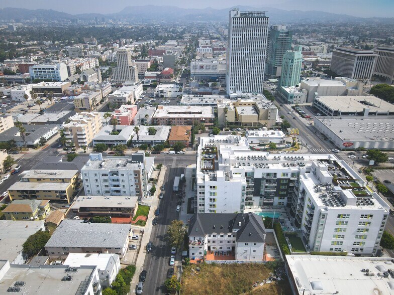 More Photos Of 722 S Manhattan Pl, Los Angeles Apartments For Sale