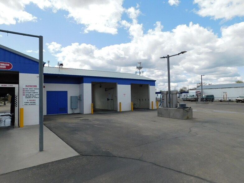 More Photos Of 6 S Main St, Homedale Carwash For Sale
