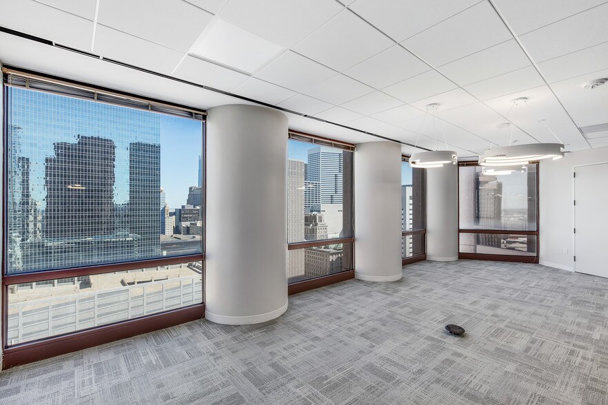 More Photos Of 1415 Louisiana St, Houston Office For Sale
