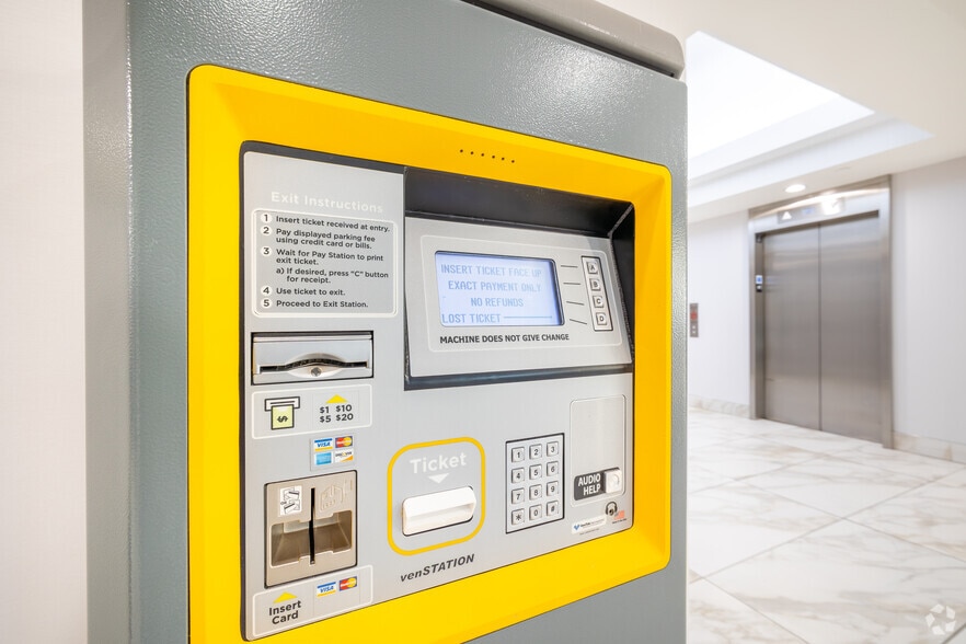 More Photos Of 5525 Etiwanda Ave, Tarzana Medical For Lease