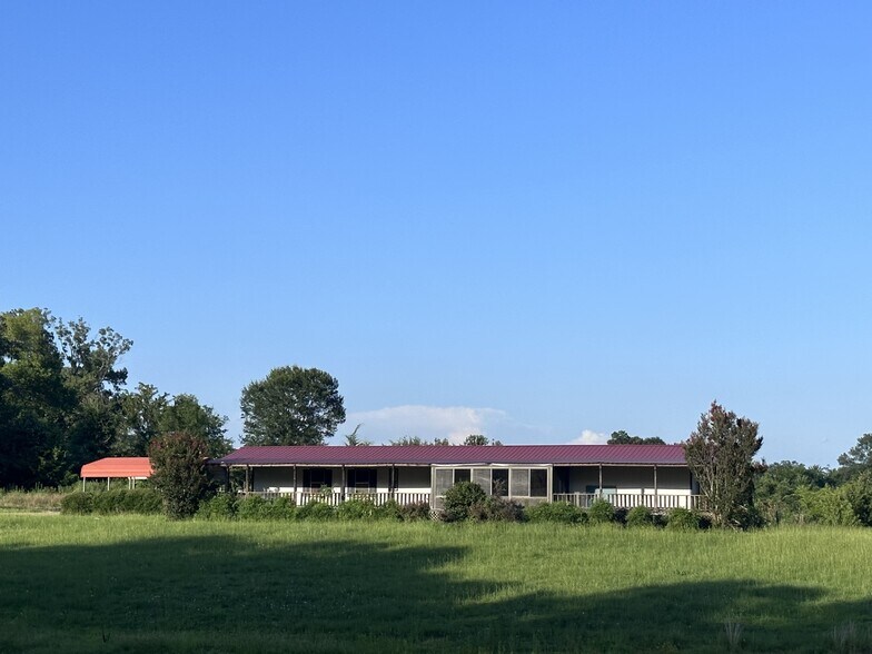 More Photos Of 2096 FM 21, Pittsburg Warehouse For Sale