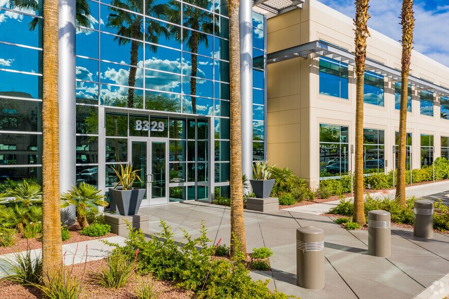More Photos Of 8329 W Sunset Rd, Las Vegas Office For Lease