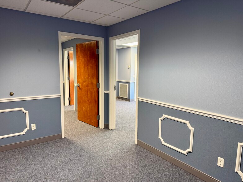 More Photos Of 5509 Grand Blvd, New Port Richey Office For Lease