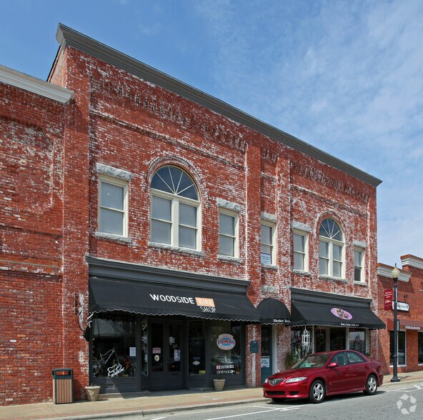 Primary Photo Of 221-223 N Salem St, Apex Storefront Retail Office For Lease
