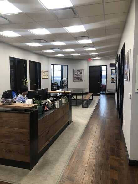 More Photos Of 5260 Valley View Ln, Irving Industrial For Lease