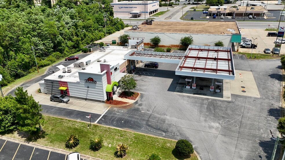 More Photos Of 180 Mary Esther Blvd, Mary Esther Service Station For Sale