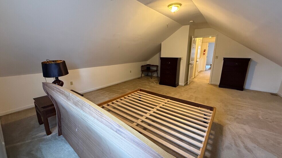 More Photos Of 5212 Astor Pl SE, Washington Assisted Living For Lease