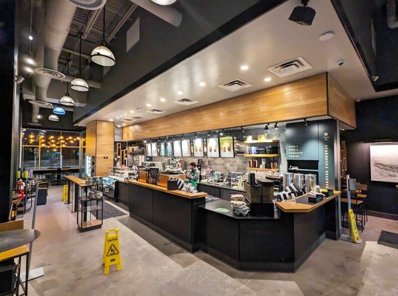 More Photos Of 4205-4245 W Colfax Ave, Denver Restaurant For Lease