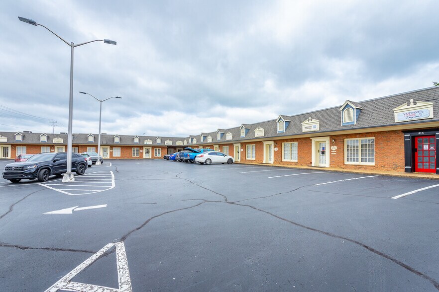 More Photos Of 5811 Lee Hwy, Chattanooga Medical For Lease