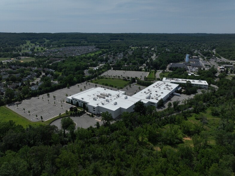 More Photos Of 62 Flanders Bartley Rd, Flanders Office For Sale