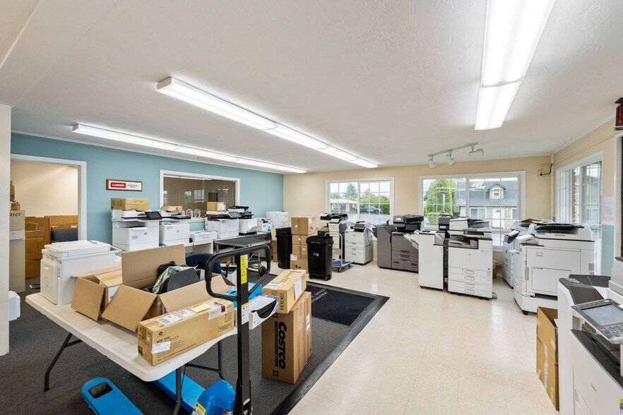 More Photos Of 2184 Broadway Ave, North Bend Office For Sale