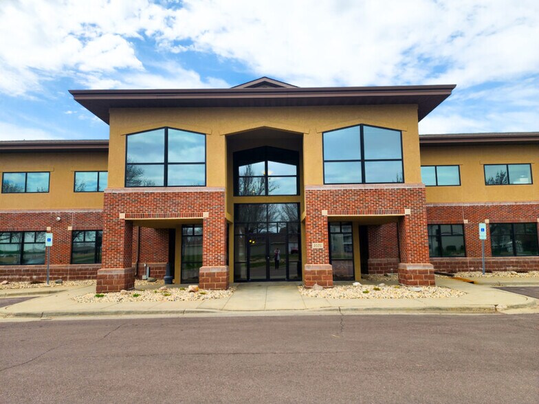 More Photos Of 5101 S Nevada Ave, Sioux Falls Office For Lease