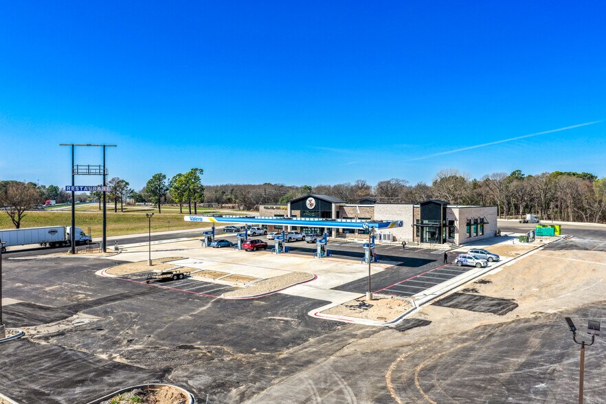 More Photos Of 24782 Interstate 20 W, Lindale General Retail For Lease
