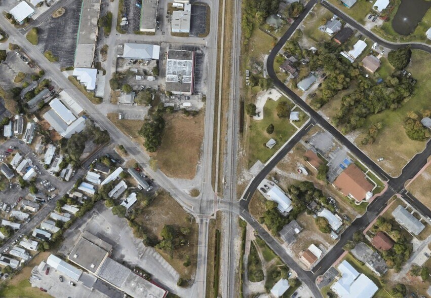 More Photos Of 920 SE Dixie Hwy, Stuart Land For Sale