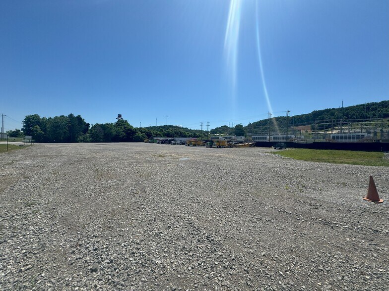 More Photos Of 14300 Hickory Creek rd, Lenoir City Land For Lease