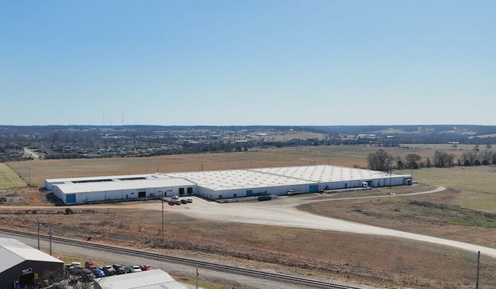 More Photos Of 630 George St, Marshfield Warehouse For Sale