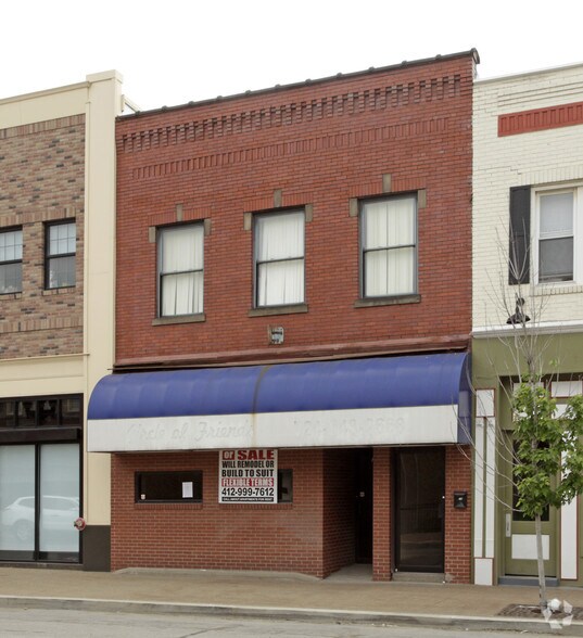 More Photos Of 718-720 Midland Ave, Midland Storefront Retail Office For Lease