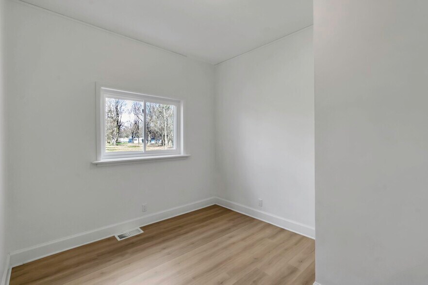 More Photos Of 12482 Broadway St, Alden General Retail For Sale