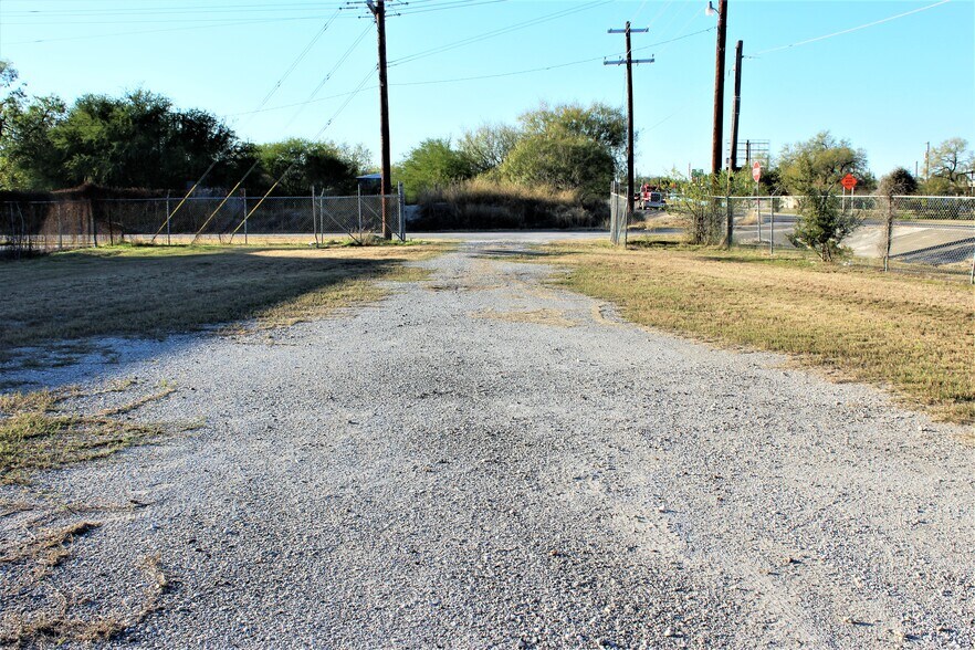 More Photos Of 502 Elm, Tilden Restaurant For Sale