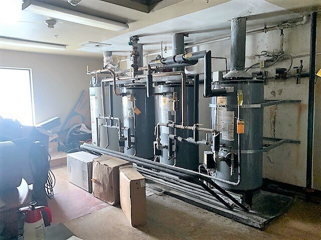 More Photos Of 1929 4th St, Eureka Hotel For Sale