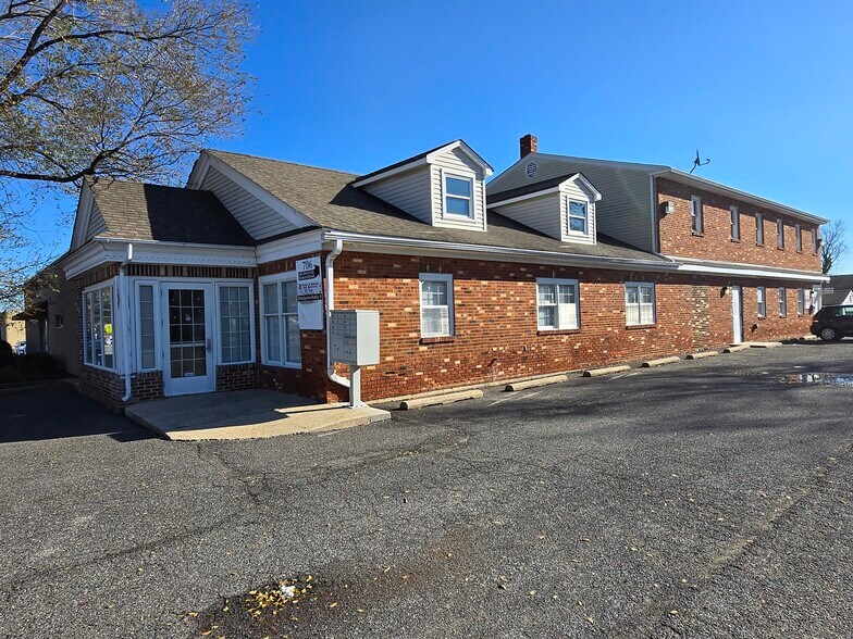 More Photos Of 706 Philadelphia Pike, Wilmington Office For Lease