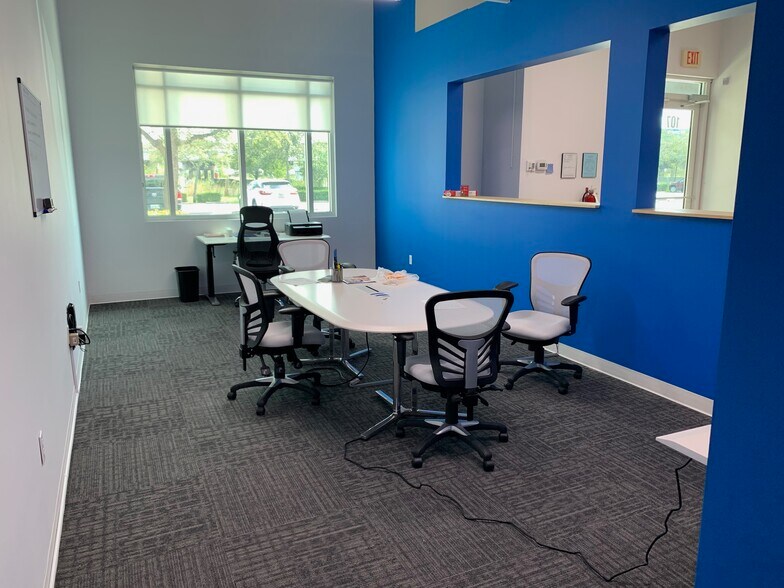 More Photos Of 2830 W State Road 84, Fort Lauderdale Flex For Sale