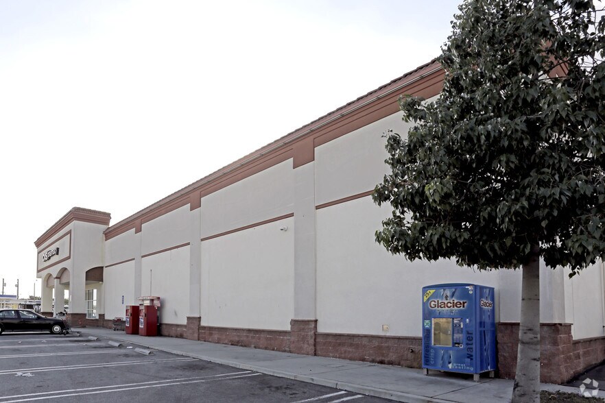 More Photos Of 4909 Paramount Blvd, Lakewood Drugstore For Lease