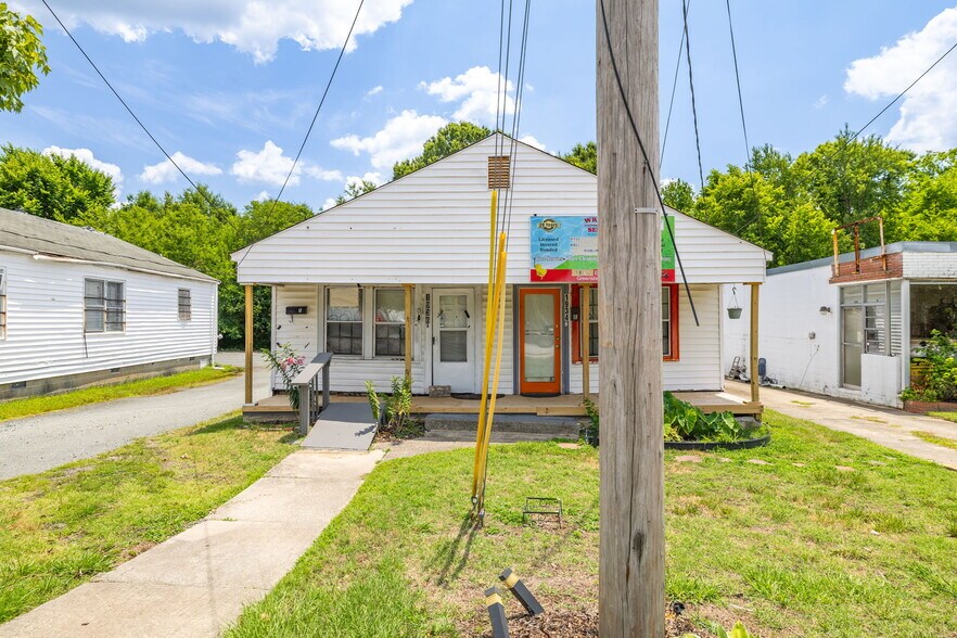 More Photos Of 1934 E Market St, Greensboro Office For Sale