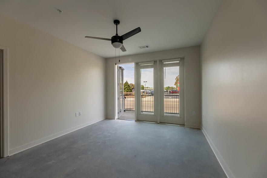 More Photos Of 300 S Hollywood St, Memphis Apartments For Sale