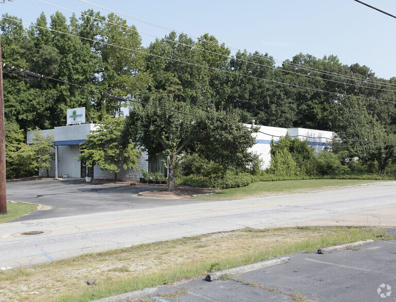 More Photos Of 2561 W Point Ave, College Park Warehouse For Sale