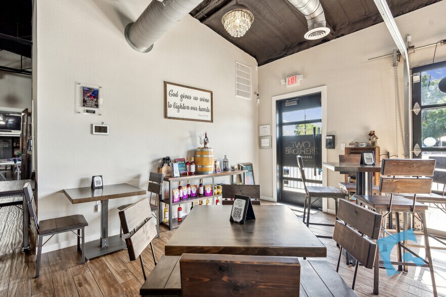 More Photos Of 110 Lamar St, Keller Freestanding For Sale