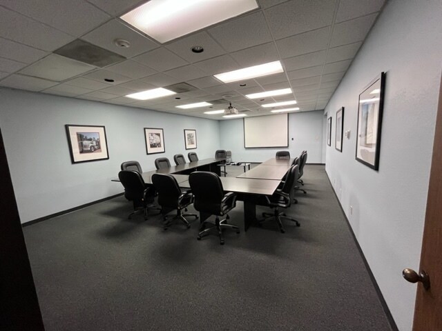 More Photos Of 5114 Railroad St, Deer Park Warehouse For Lease