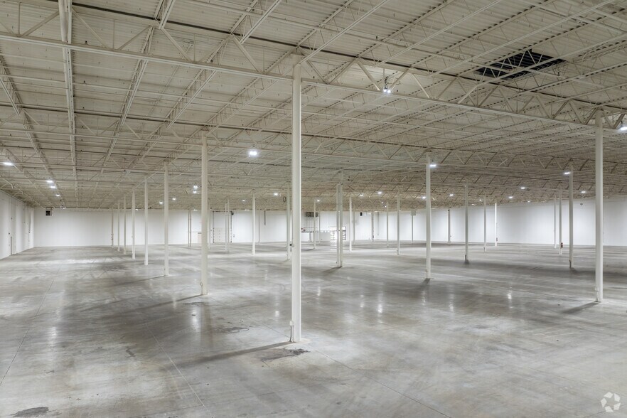 More Photos Of 3201 N Ridge Rd E, Ashtabula Freestanding For Lease