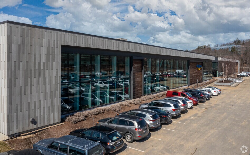 More Photos Of 200 Smith St, Waltham Office For Lease