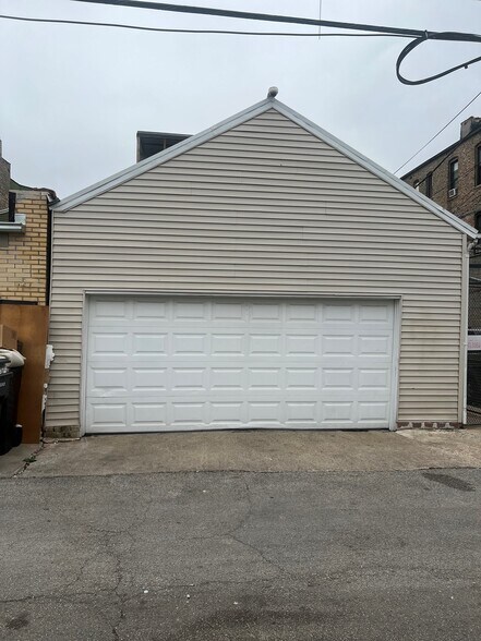 More Photos Of 4152 W North Ave, Chicago Storefront Retail Residential For Lease