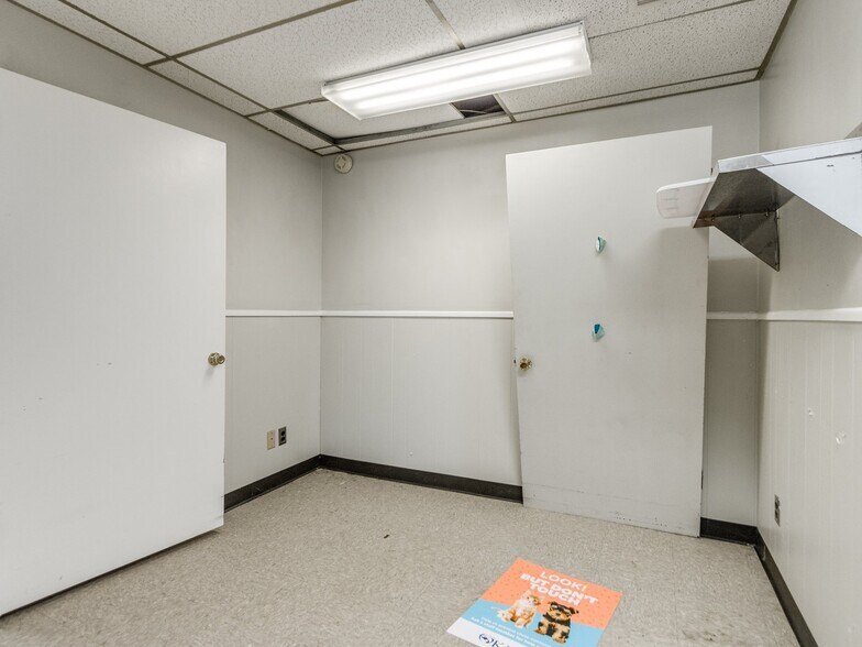 More Photos Of 5835 S Pennsylvania Ave, Oklahoma City Medical For Sale
