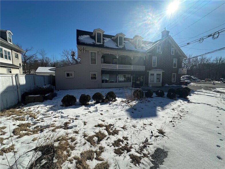 More Photos Of 7 Lehigh St, Catasauqua Restaurant For Sale