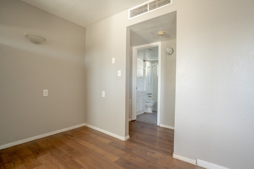 More Photos Of , Blythe Multifamily For Sale
